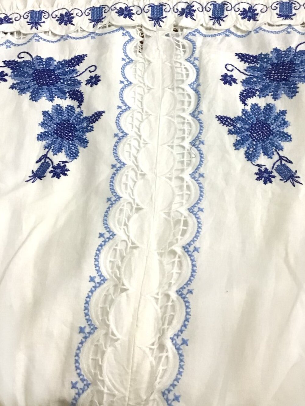 Farm Rio Embroidered Linen-Blend Midi Dress - Picture 13 of 16